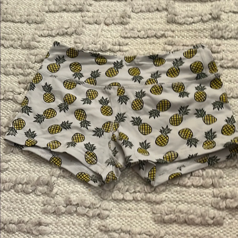 Salvage Women's Pineapple Print Shorts - Gray - Picture 3 of 3